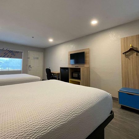 Days Inn By Wyndham Near Seaworld San Antonio Luaran gambar