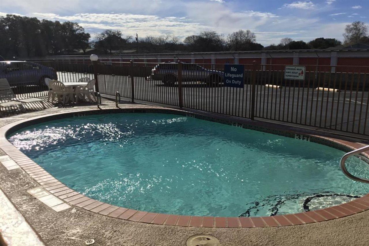 Days Inn By Wyndham Near Seaworld San Antonio Luaran gambar