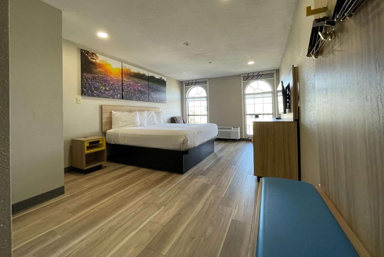 Days Inn By Wyndham Near Seaworld San Antonio Luaran gambar