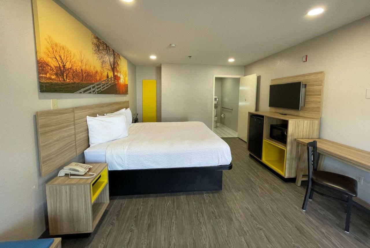 Days Inn By Wyndham Near Seaworld San Antonio Luaran gambar